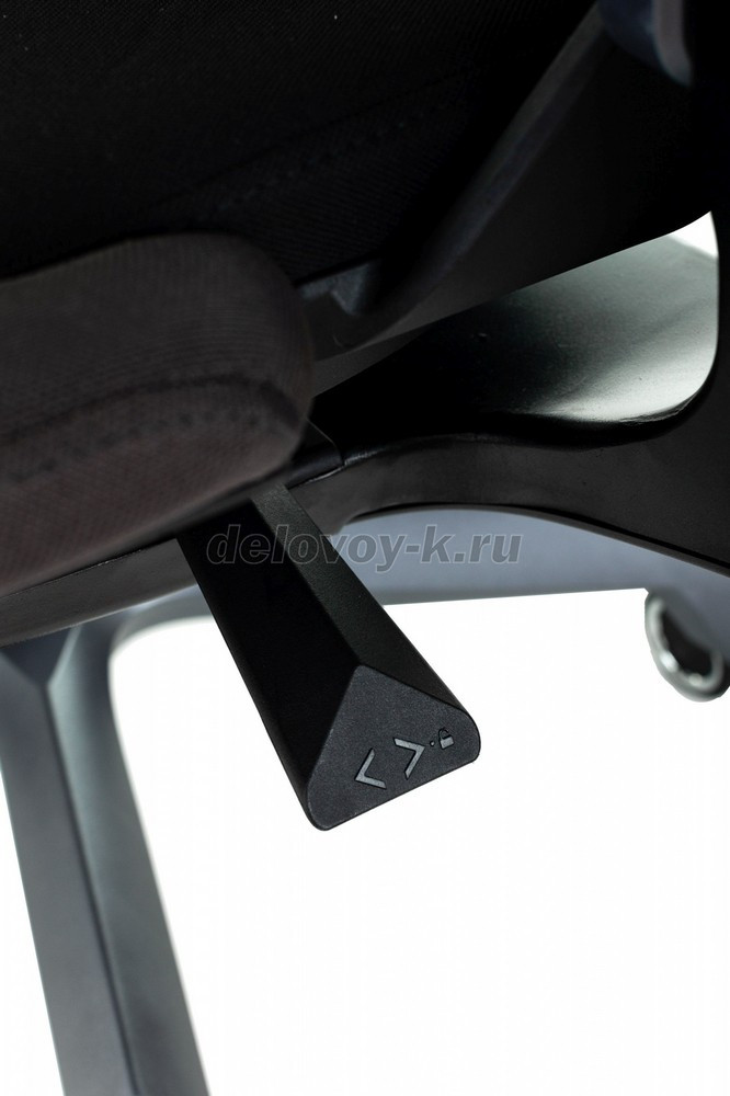 Кресло игровое KNIGHT AERO крестовина пластик серебро фото 10